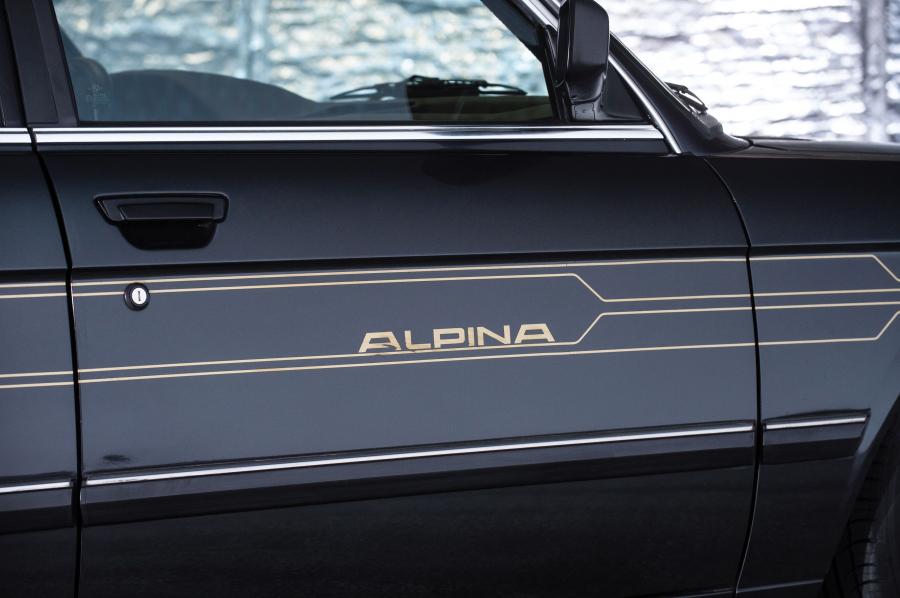 Детали экстерьера Alpina B7 Turbo (E28) 1984 года  (фото 3 из 11)